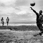 Single Leg Amputee Sports Club (SLASC). Pep Bonet, Sèrie One Goal, Sierra Leona 2002-2007. Col·lecció Es Baluard.